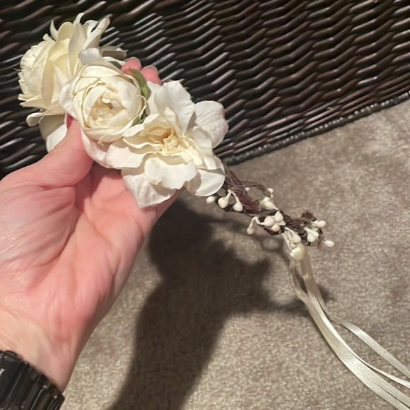 Flower girl floral crown - Picture 3 of 3